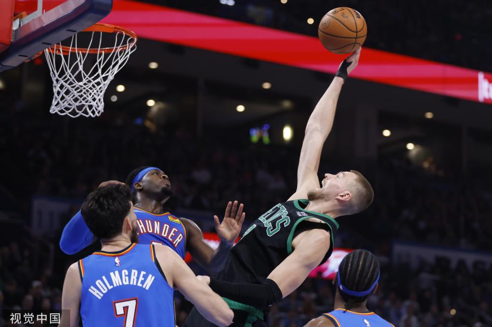 并利用短传 并利用短传