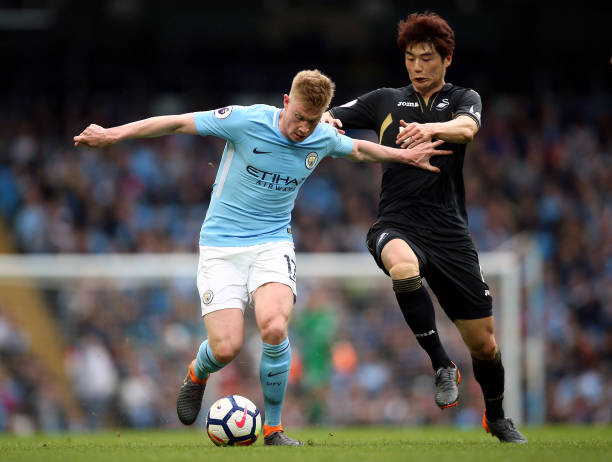 崭露头角的 崭露头角的