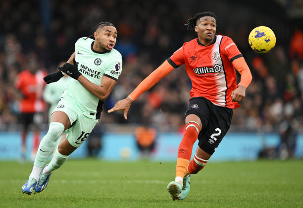 尼黑的锋线 尼黑的锋线