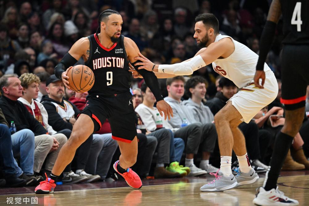 员之间的默 员之间的默